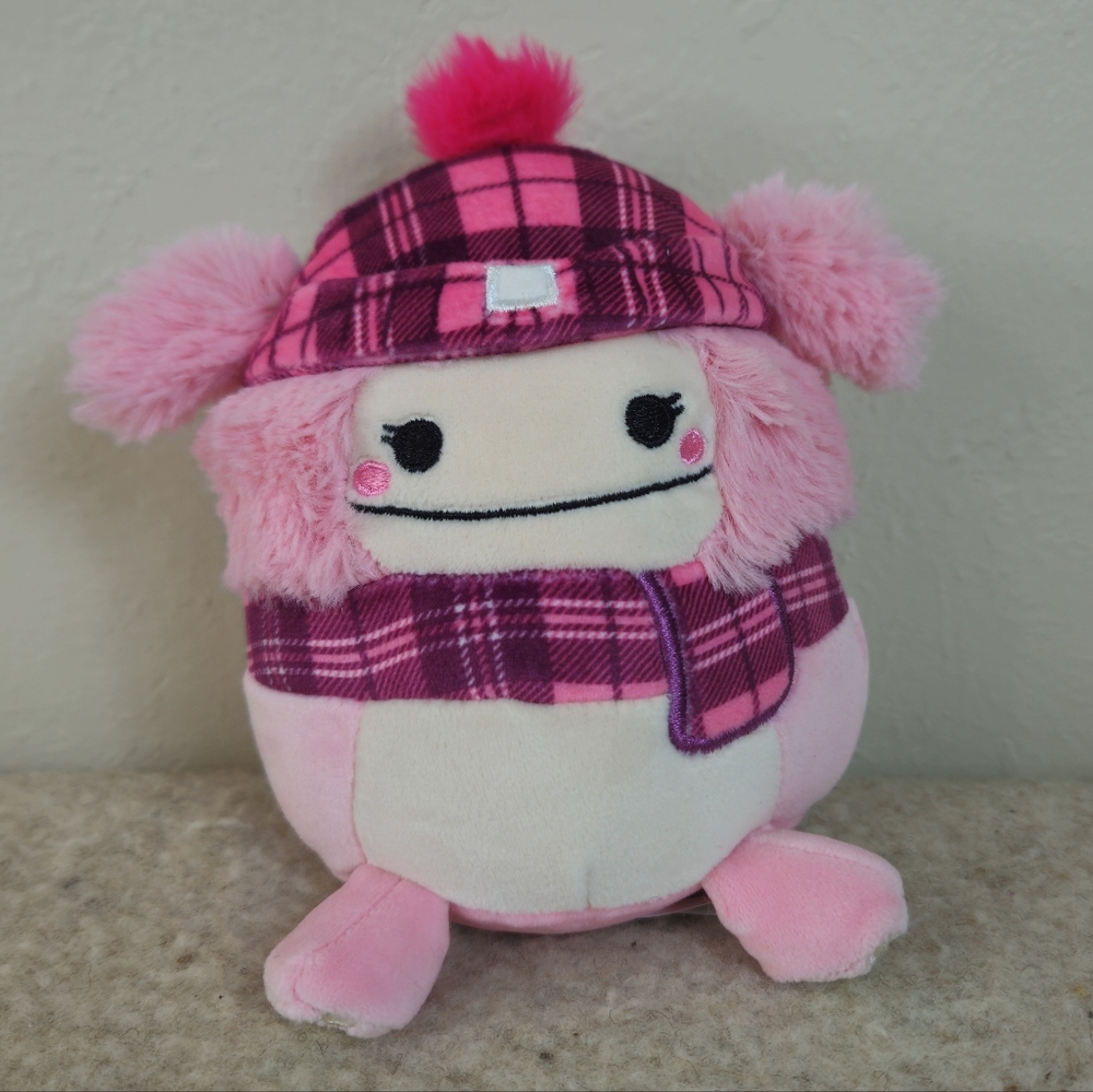 Squishmallow Brina Big Foot Winter Scarf Beanie Pink 6 inch 2023